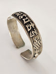 Mantra wrist cuff Silver