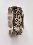 Mantra wrist cuff large