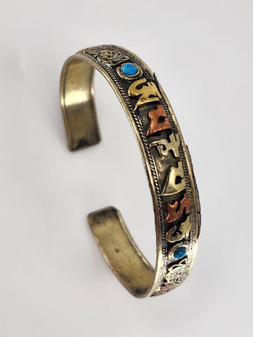 Mantra wrist cuff slim blue stone