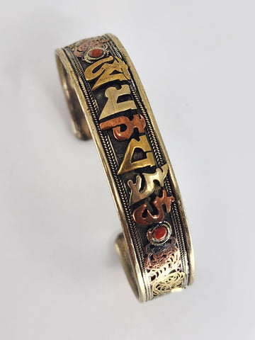 Mantra wrist cuff multi red stone