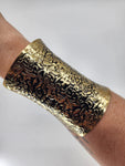 Isabella wrist cuff