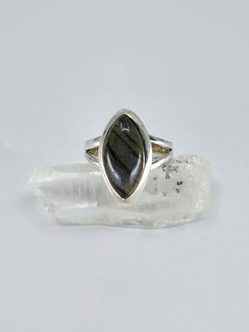 Labradorite ring