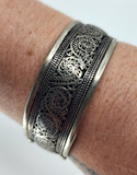 Danae wrist cuff