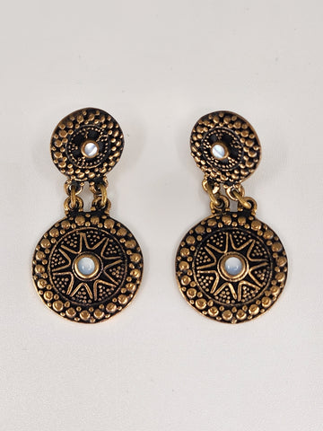 Mother of pearl bronze earrings