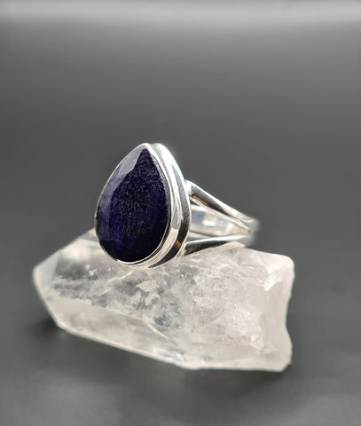 Sapphire ring