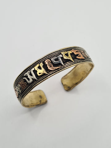 Mantra wrist cuff multi